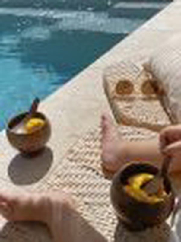 Auto-resized (apparel)