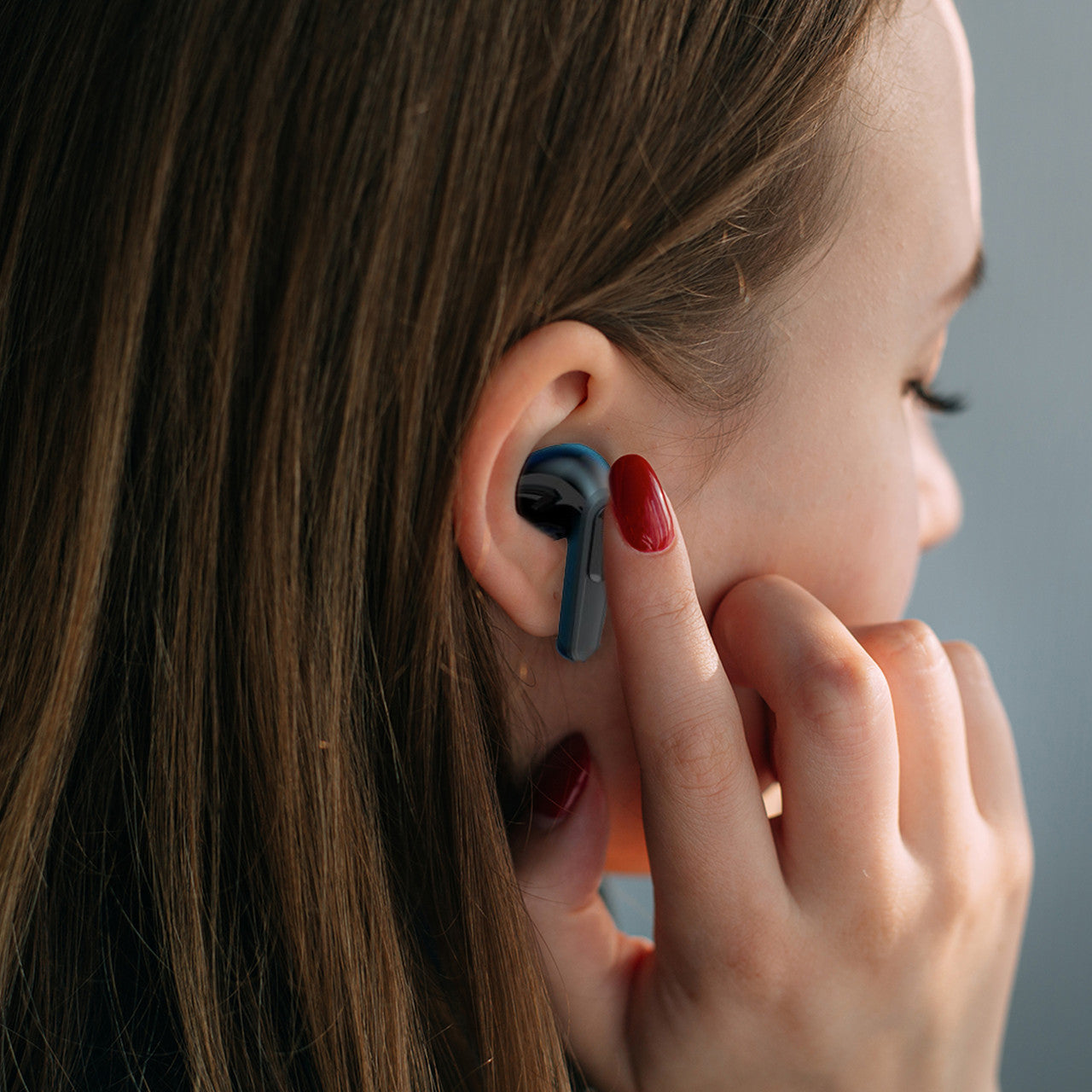 Laser TWS Earbuds with LED Battery Display Black 3