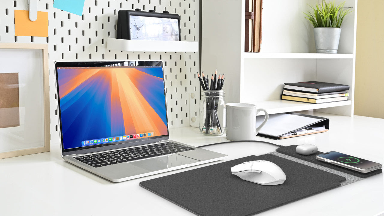 Laser Wireless Charging Laptop Sleeve Up to 16 Inch Black 15