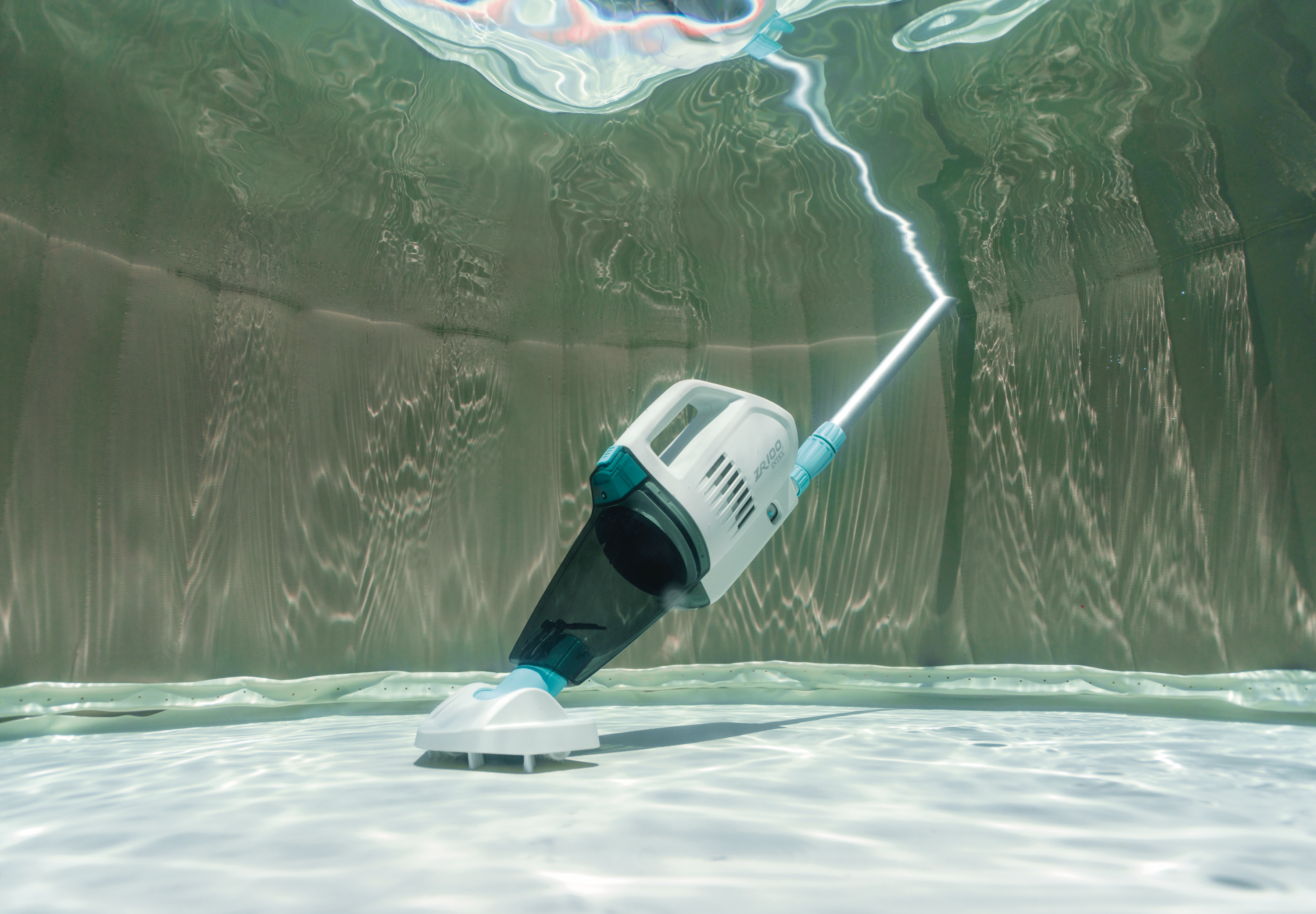 Intex Pool Vacuum Rechargeable Handheld 28626 8