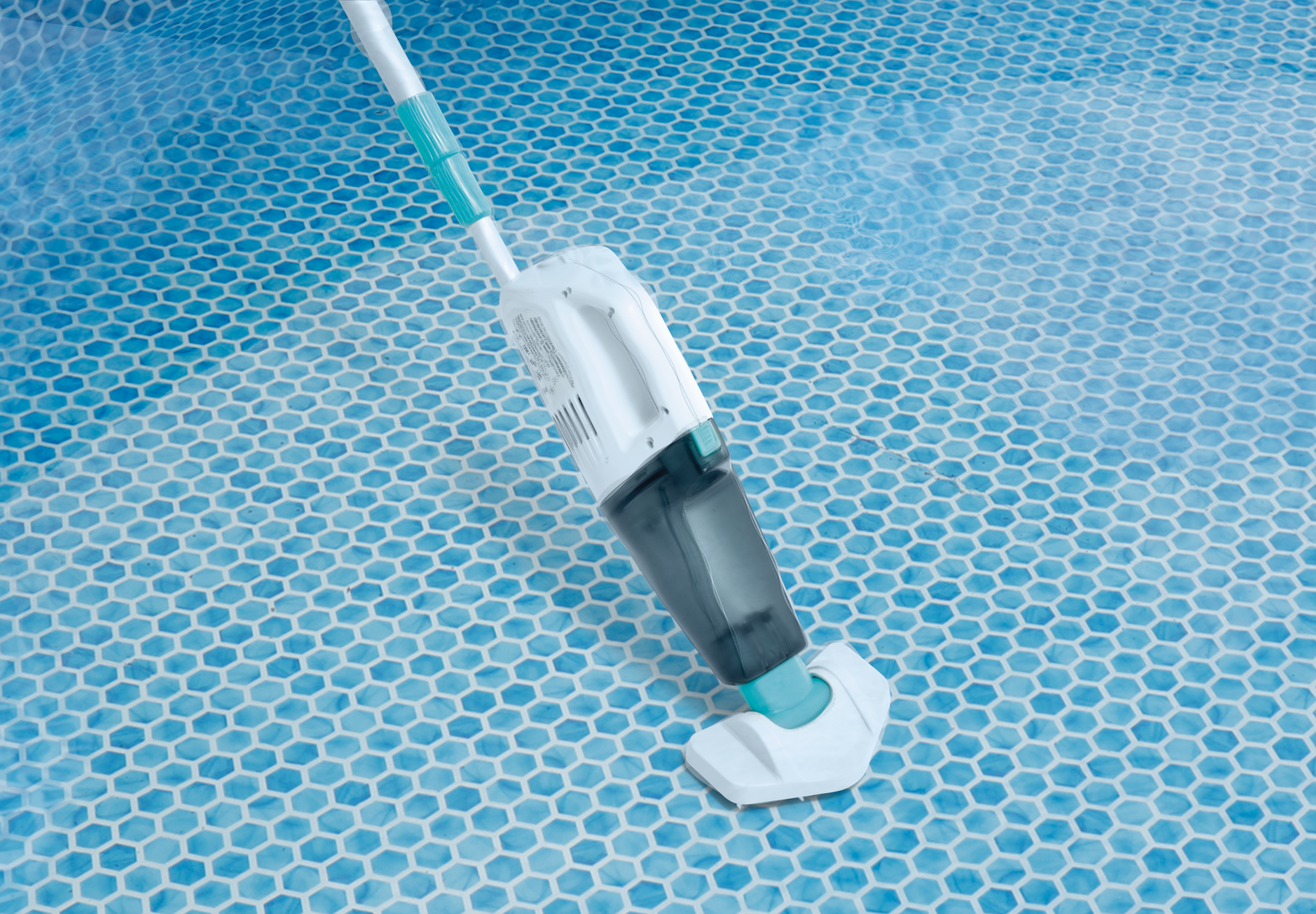 Intex Pool Vacuum Rechargeable Handheld 28626 11