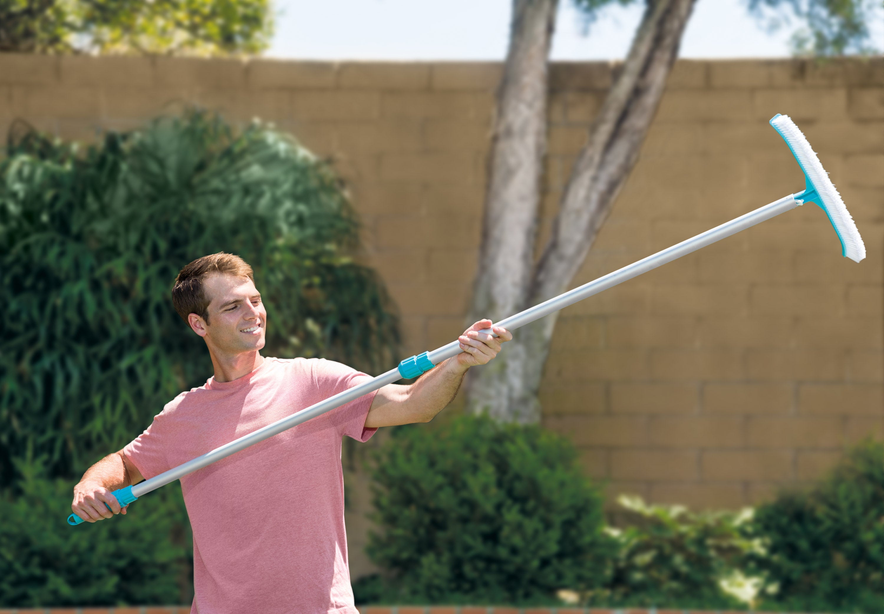 Intex Pool Cleaning Curved Wall Brush 40cm - 29053 4