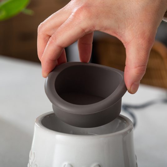 Gray Hobnail Flip Dish Wax Warmer 4