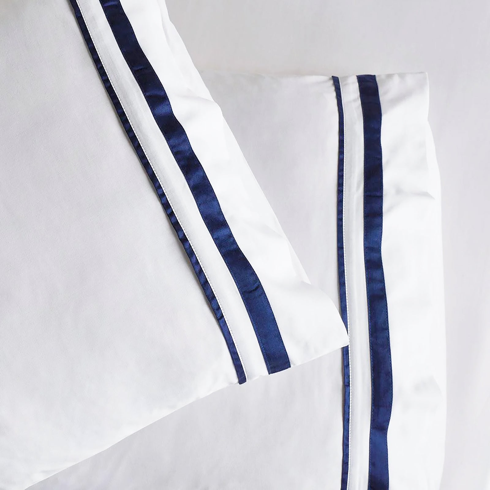 Cloud 1000 TC Egyptian Cotton White Navy Super King Sheet sets by Renee Taylor