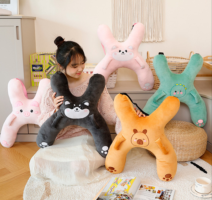 Christmas gift for kids-Kids Travel Pillow, Ergonomic Plush Support for Car Rides, Comfortable Sleep Companion for Children（brown Capibala）