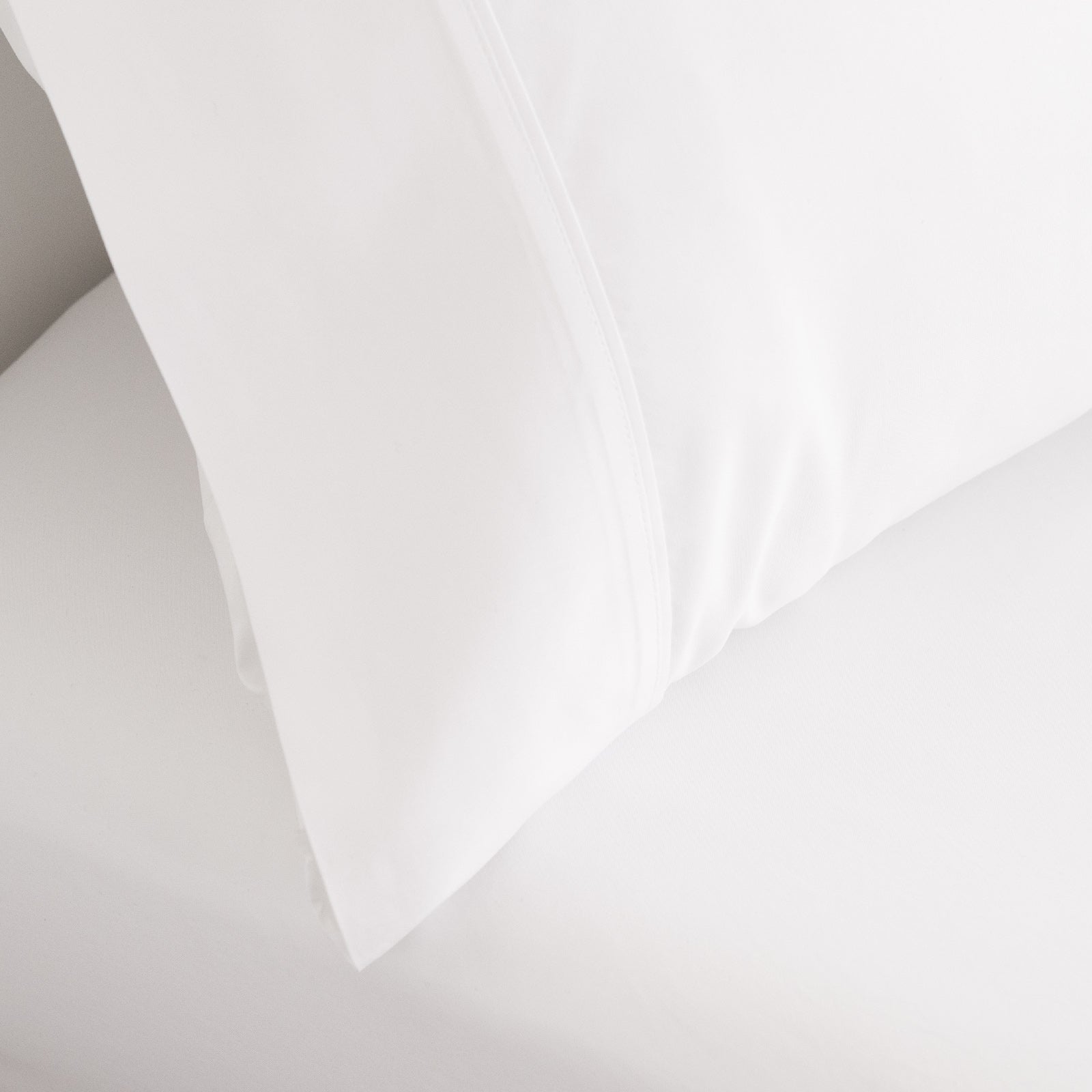 Royal Comfort 3000 Thread Count Bamboo Cooling Sheet Set - King - White 7