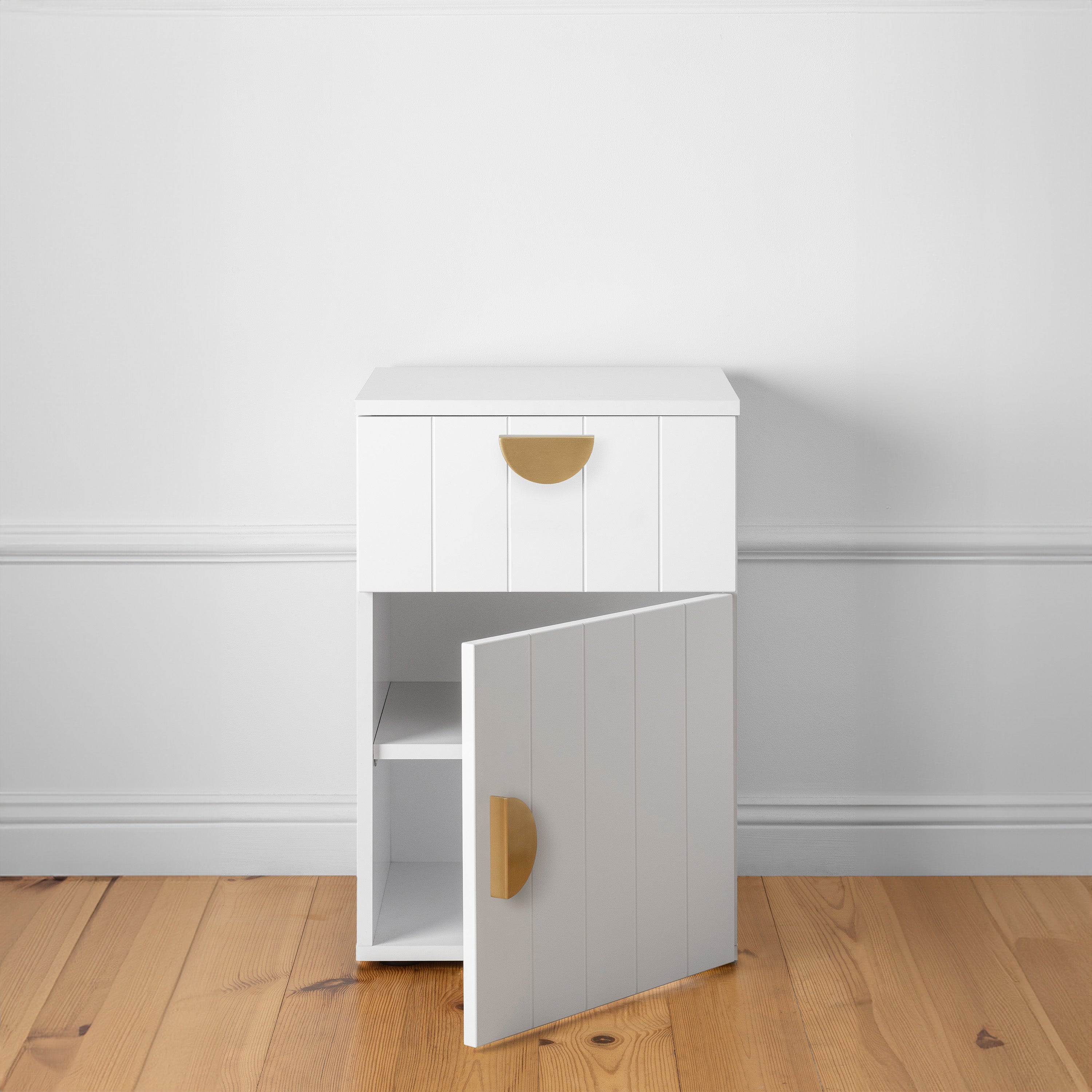 PORTO BEDSIDE TABLE - WHITE - VJ PANEL - HALF MOON BRASS 4