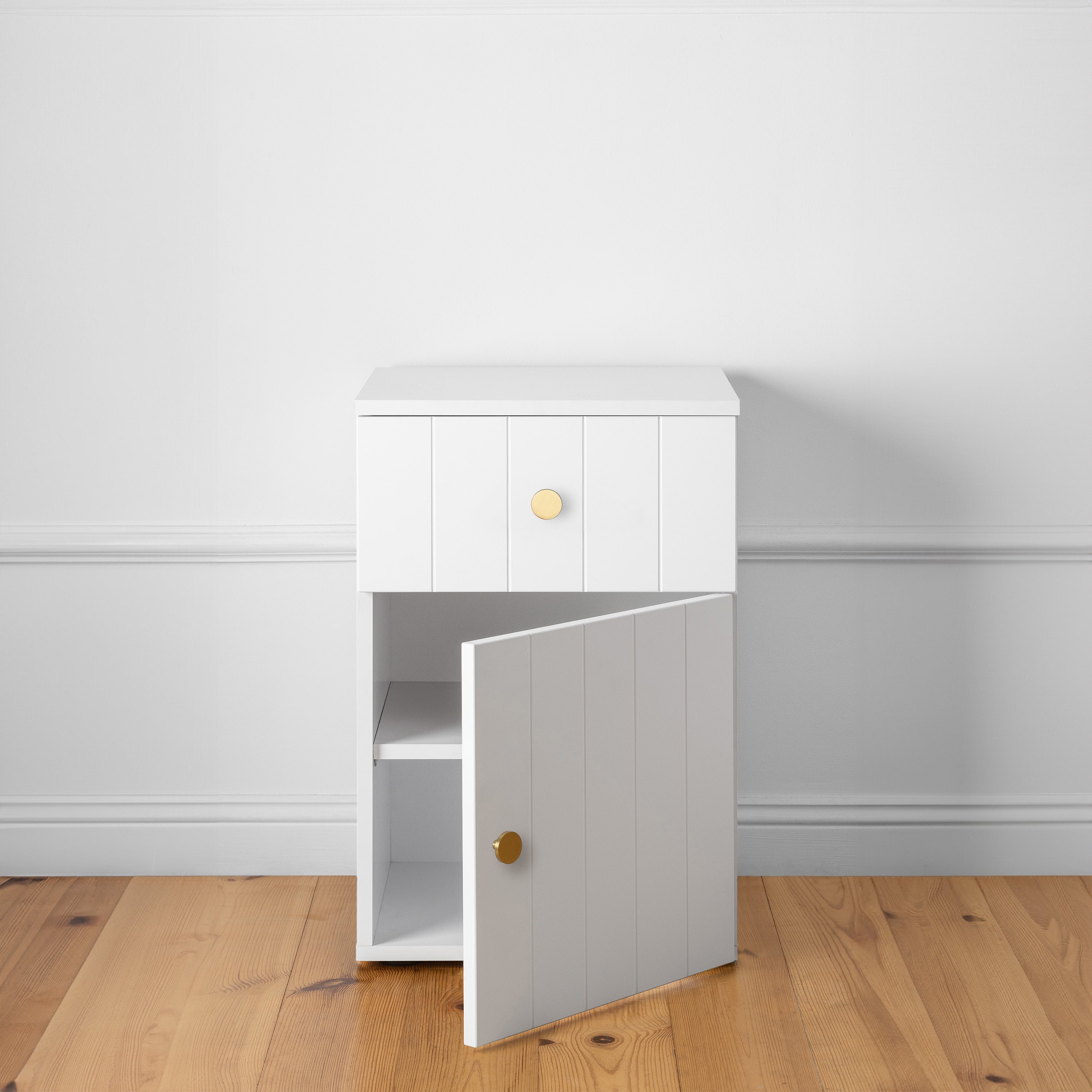 PORTO BEDSIDE TABLE - WHITE - VJ PANEL - ROUND BRASS 3