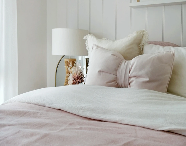 Kensington Throw - 10% Cashmere/ 90% Super Fine Merino Wool - Blush 3