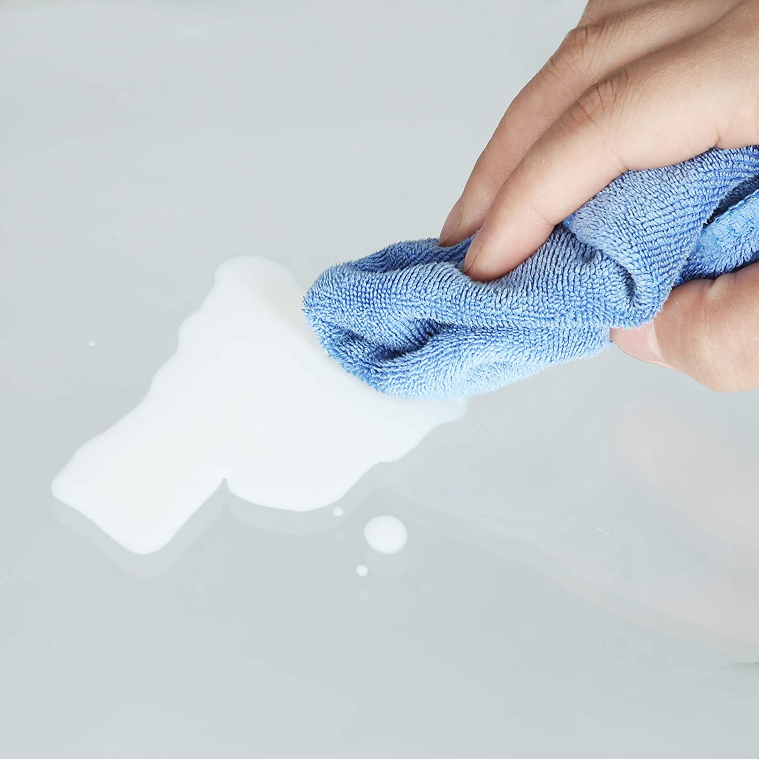 Gold Round Side Table with Golden Metal Frame Robust and Stable 7