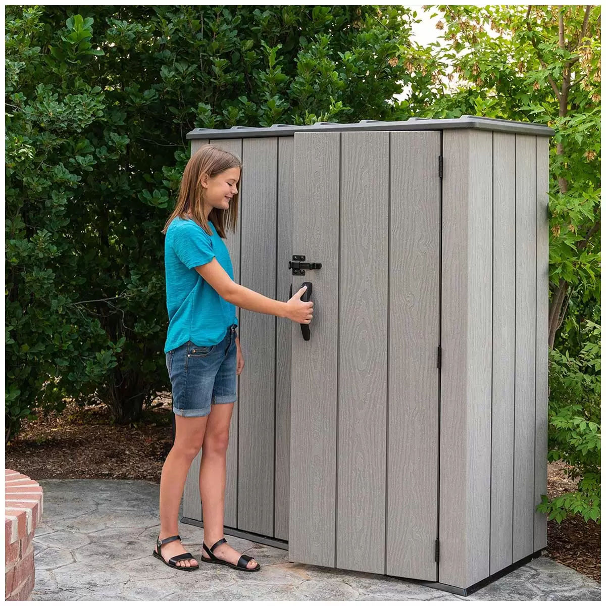 Lifetime Vertical Shed With Shelves 7