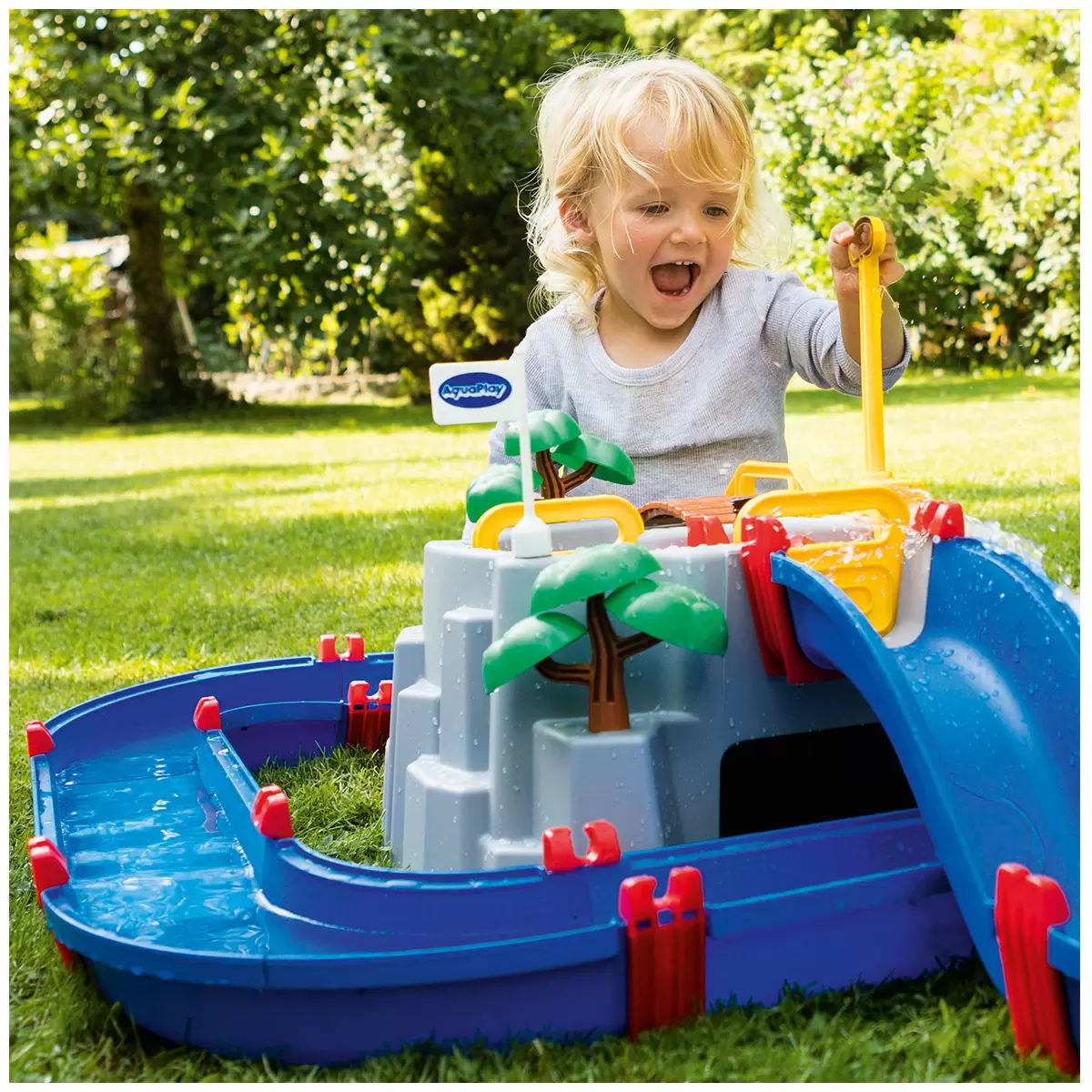 Mountain lake playset 6