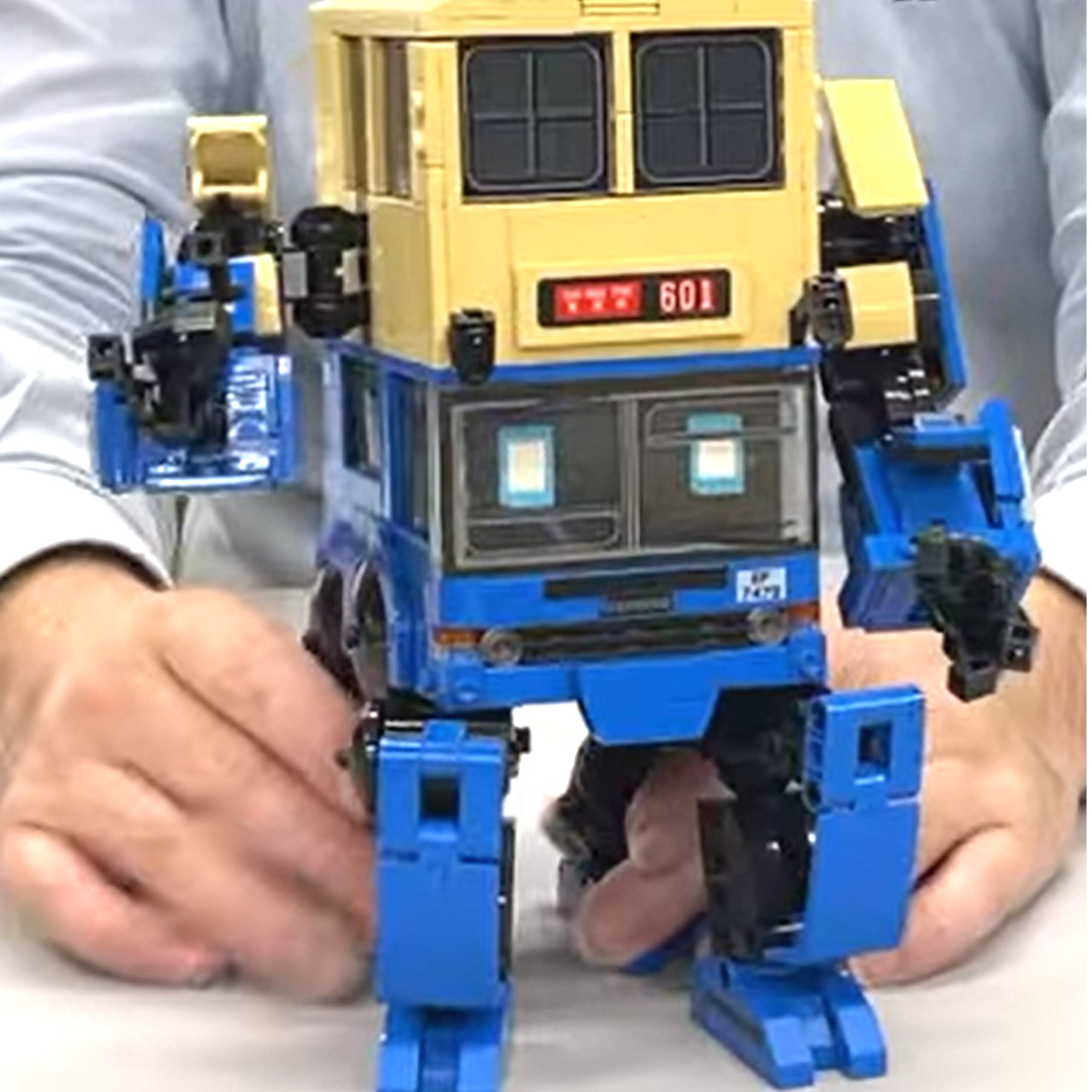 Kalos Hong Kong Machines Robot Bus Dennis Building Block Set 786pcs 14+ 3