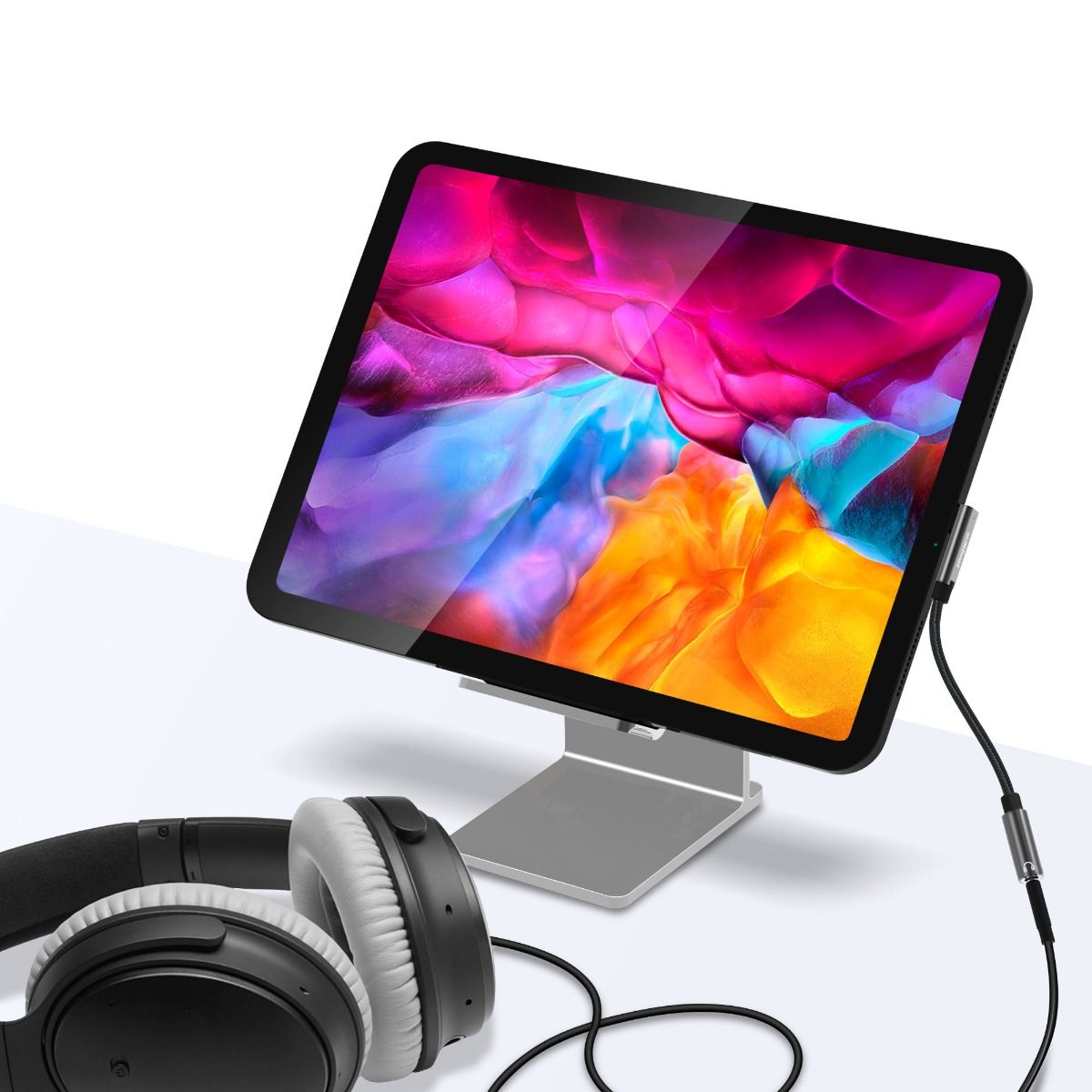 mbeat Elite USB-C to 3.5 Audio Adapter - Space Grey 3