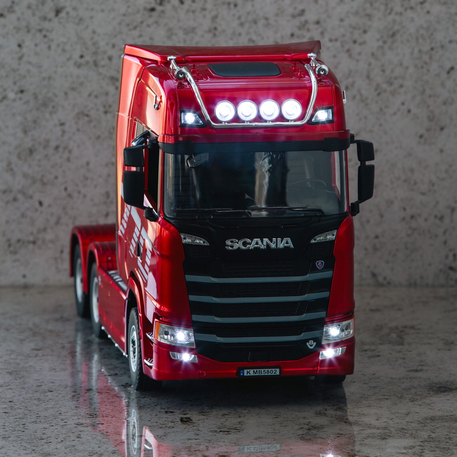 Scania Licensed Remote Control Trailer Head Truck with Lights, Sounds & Steering Adjustment 6