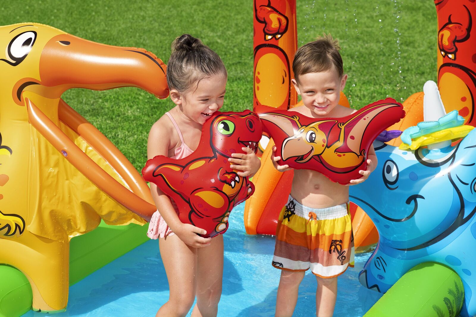 190L Jurassic Splash Water Play Centre, Bright Dinosaur Theme with Slide 7
