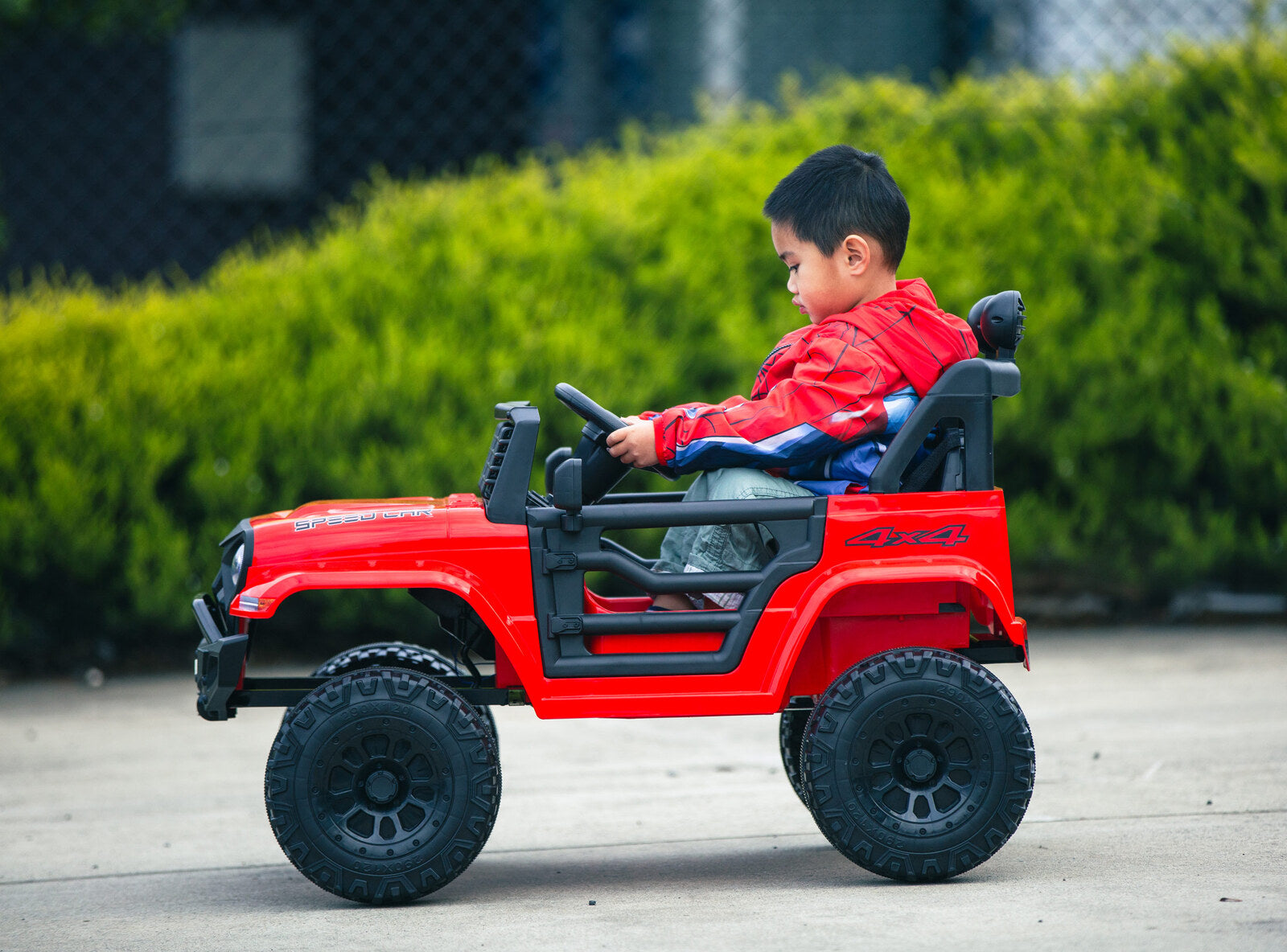Jeep Inspired Remote Controlled Ride-on Electric Car (Red) 8