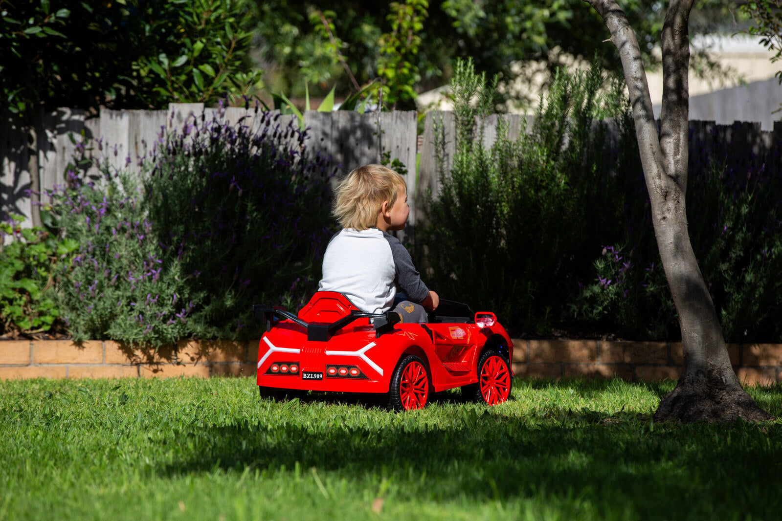 Ferrari Inspired 12V Ride-on Electric Car with Remote Control - Red 7
