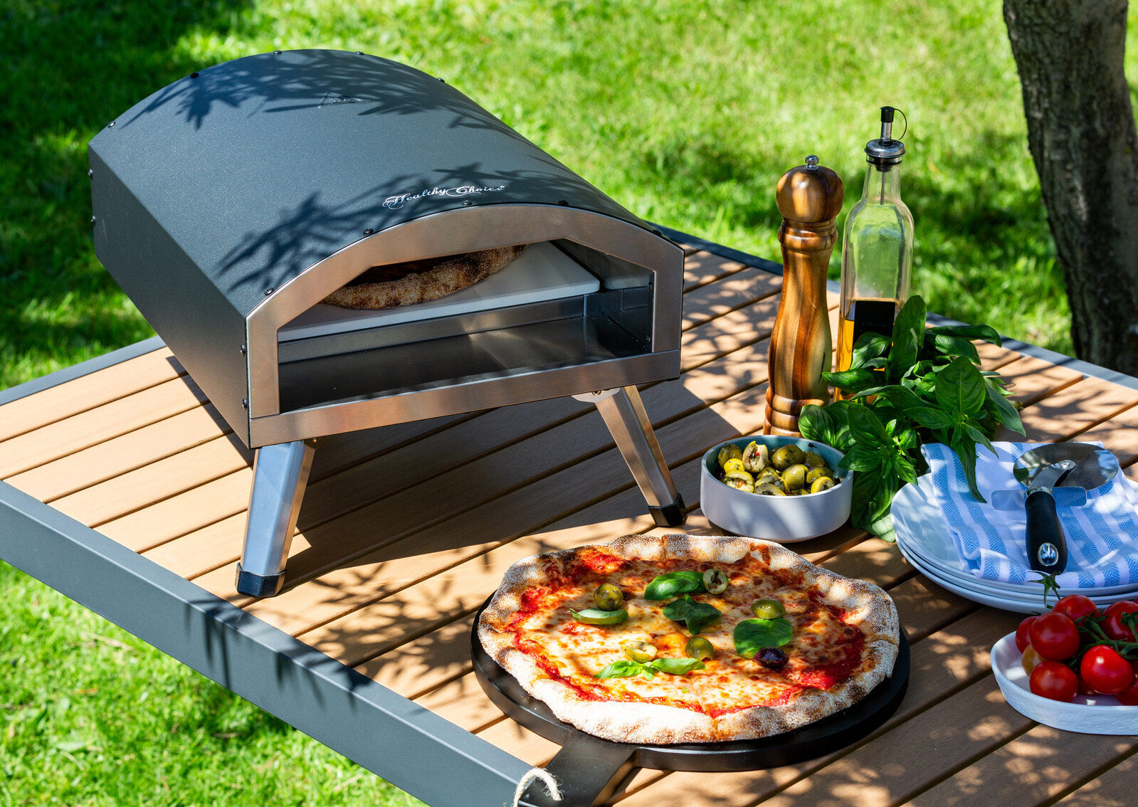 Compact and Portable 12" Outdoor Electric Pizza Oven 10