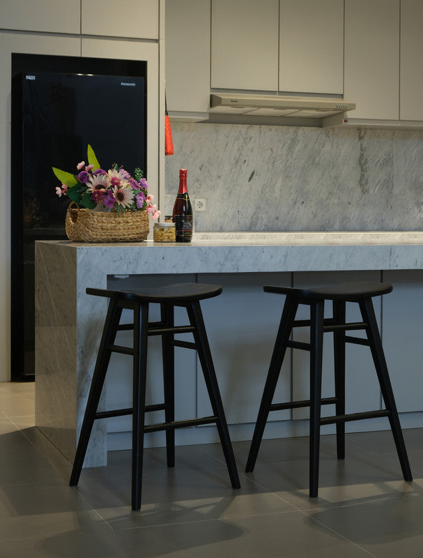 Aria Oval Solid Timber Counter Stool (Black) 4