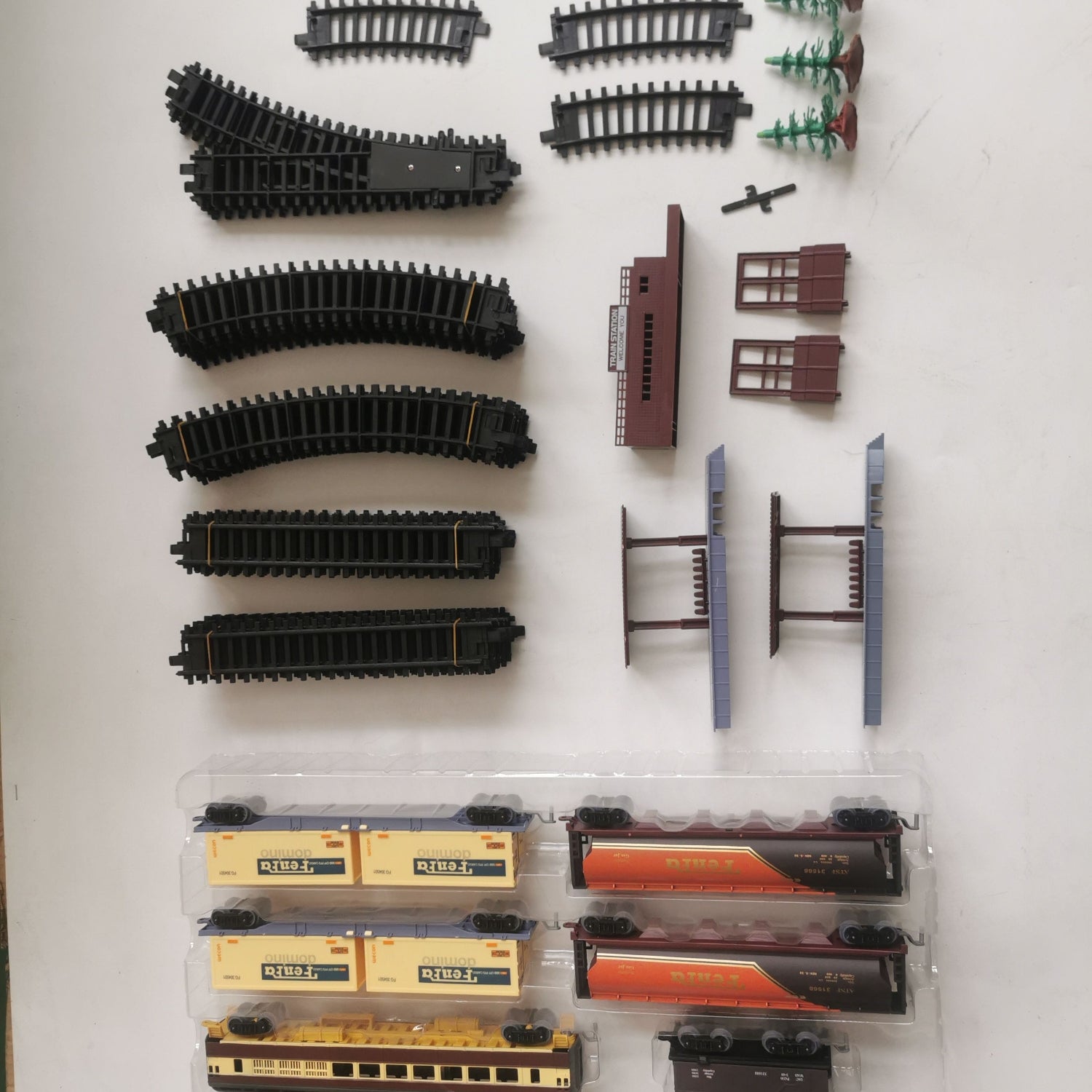 Electric Large Classic Train Set Rail Track Carriages Kids Vehicle Toy Gift 7