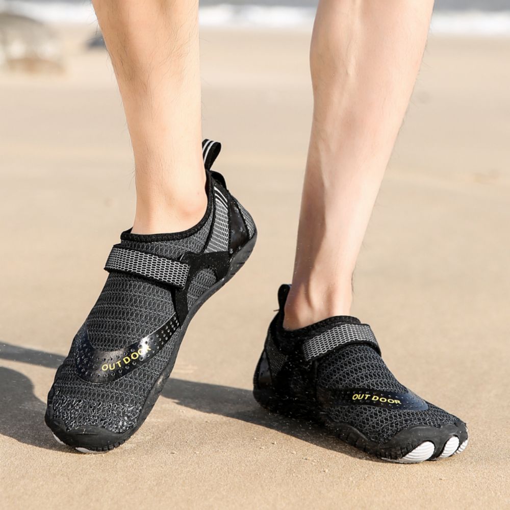 Men Women Water Shoes Barefoot Quick Dry Aqua Sports Shoes - Black Size EU38 = US5 8