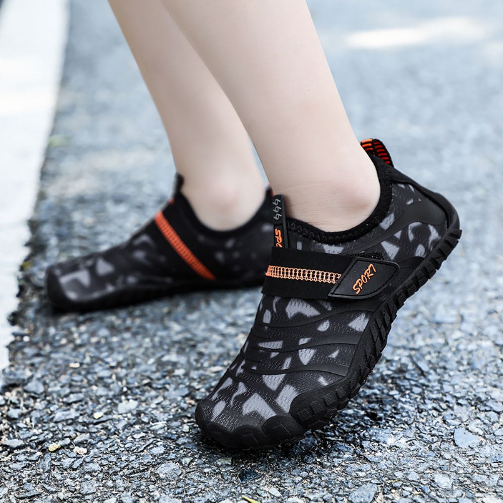 Kids Water Shoes Barefoot Quick Dry Aqua Sports Shoes Boys Girls (Pattern Printed) - Black Size Bigkid US2=EU32 5