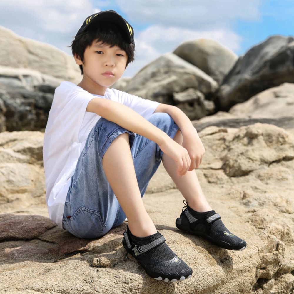Kids Water Shoes Barefoot Quick Dry Aqua Sports Shoes Boys Girls - Black Size Bigkid US2=EU32 6