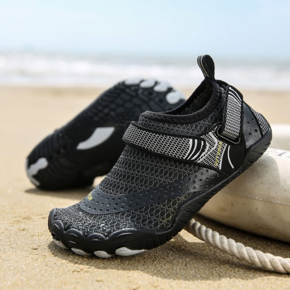 Kids Water Shoes Barefoot Quick Dry Aqua Sports Shoes Boys Girls - Black Size Bigkid US2=EU32 4