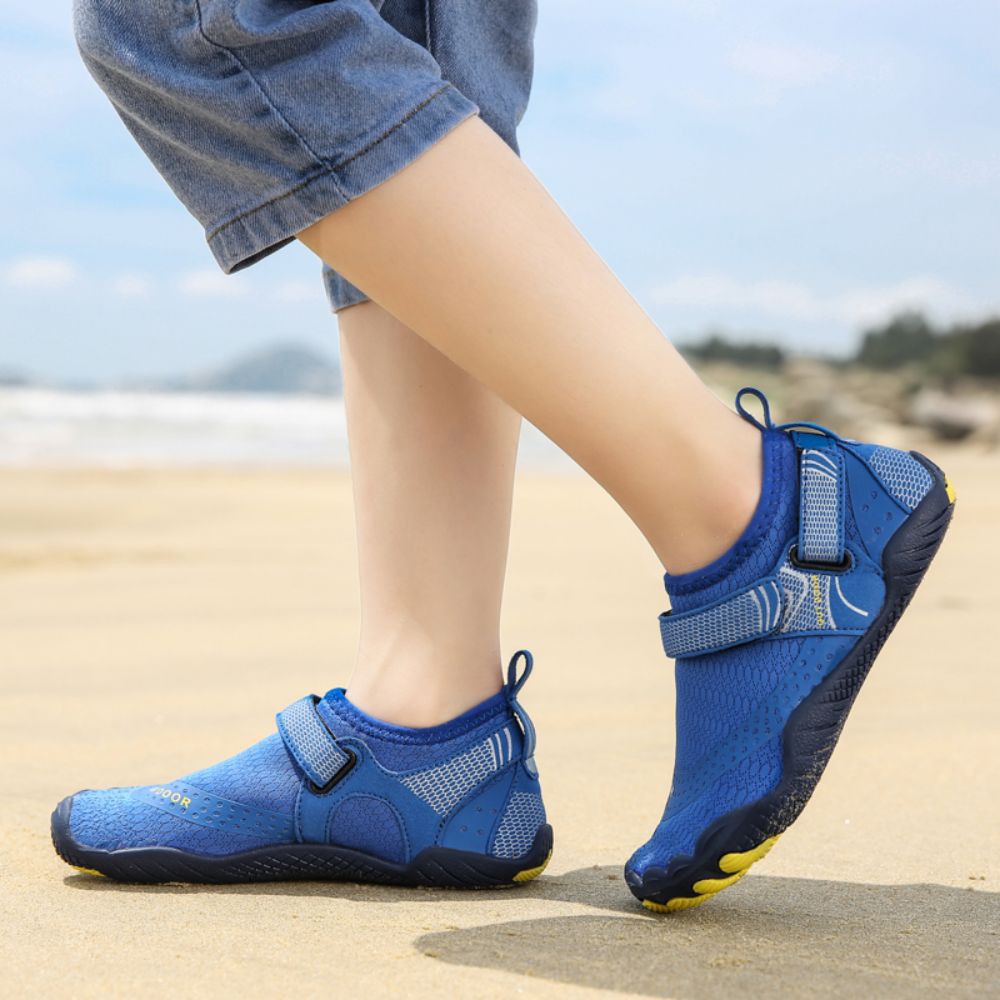 Kids Water Shoes Barefoot Quick Dry Aqua Sports Shoes Boys Girls - Klein Blue Size Bigkid US3 = EU34 5