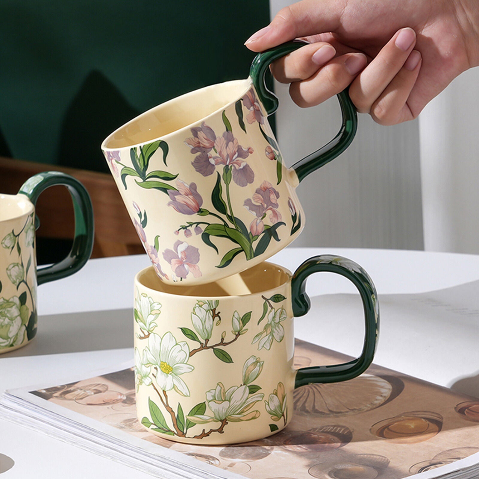 2X High-Fired Ceramic Porcelain Mug Set with Lid 400ml Vintage Floral Tea Spoon GREEN 5