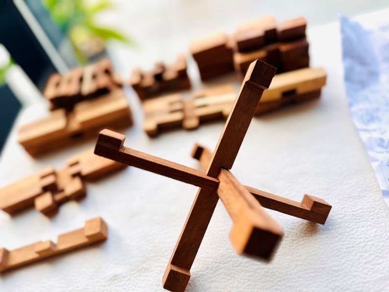 Japanese Interlocking Ladder Puzzle 7