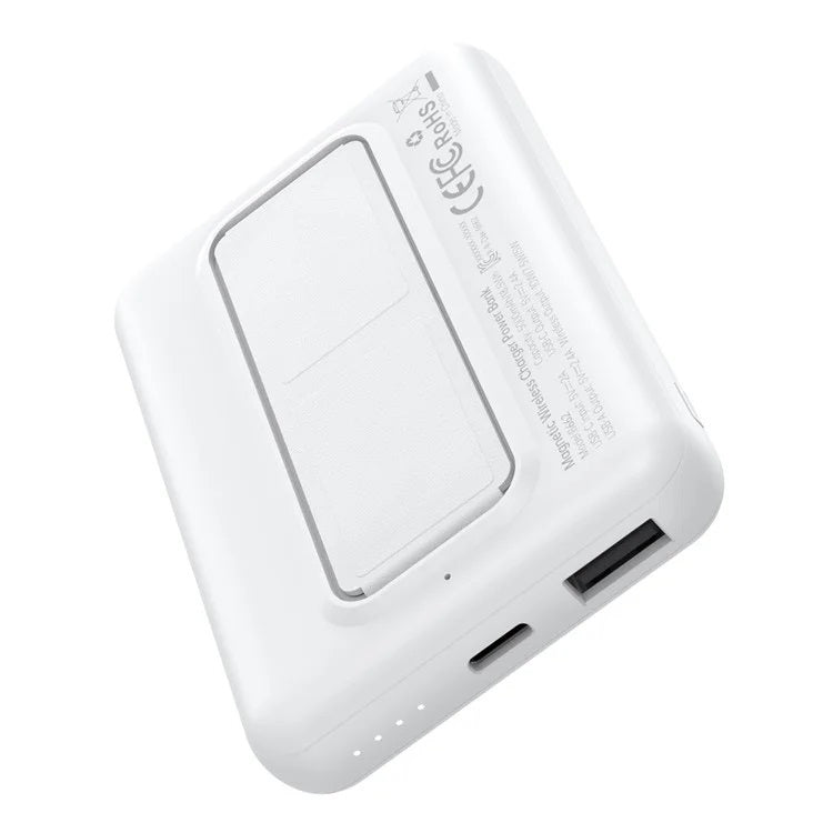 CHOETECH B662-WH USB-A + USB-C + Wireless Magnetic Power bank 5000mAh (White) 3