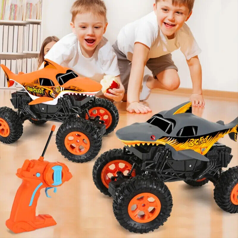 Monster Tiger Shark Truck 1:16 Scale R/C Climbing Off-Road Vehicle 3+ 3