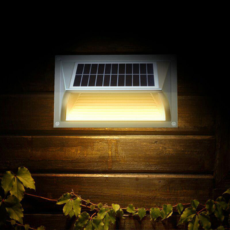 Solar Step Light – Warm White with Silver Case 8