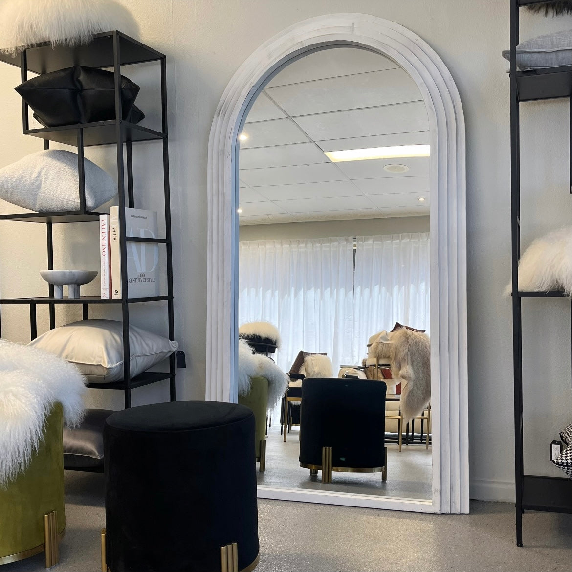 Interior Ave - Sierra Arched Mirror – Beach White | Sculptural Full-Length Mirror 5