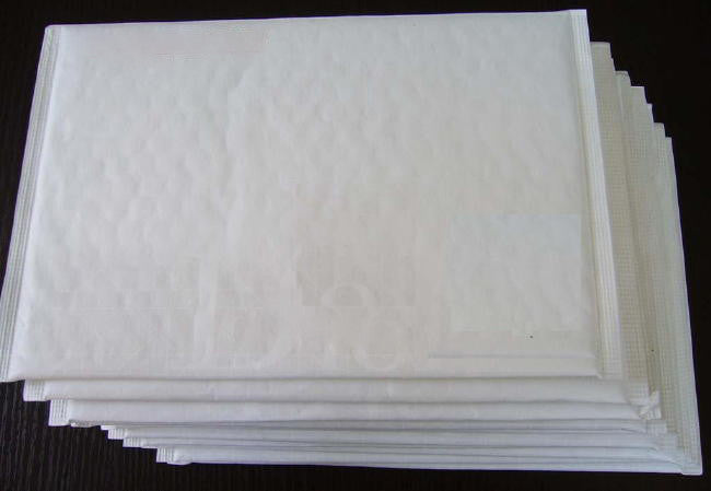 100 Wholesale Pack of 34*24cm White Padded Mailer Bag Envelope 4
