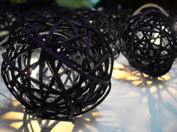 1 Set of Black 5cm Rattan Cane 50 Ball Battery Powered LONG 5m String Lights Christmas Gift Home Wedding Party Bedroom Decoration Table Centrepiece