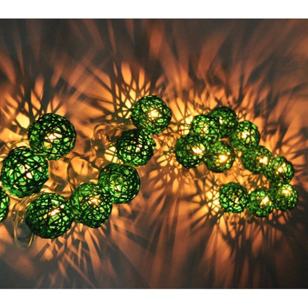 1 Set of Green 5cm Rattan Cane 50 Ball Battery Powered LONG 5m String Lights Christmas Gift Home Wedding Party Bedroom Decoration Table Centrepiece 4