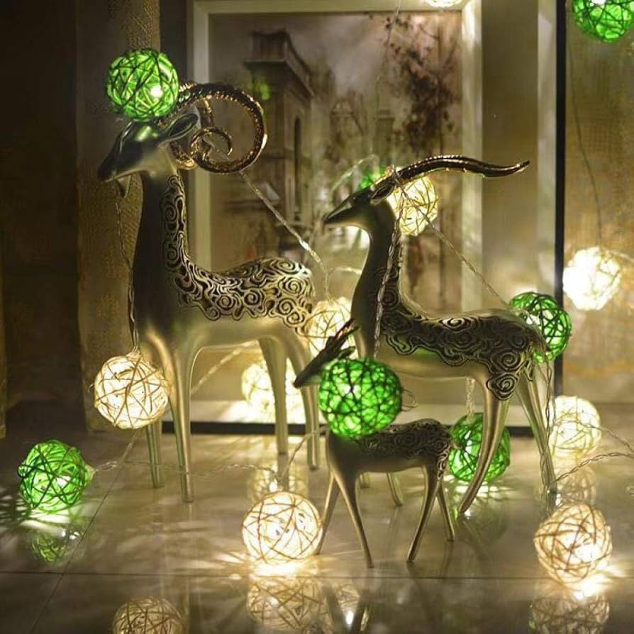 1 Set of Green n White 5cm Rattan Cane 50 Ball Battery Powered LONG 5m String Lights Christmas Gift Home Wedding Party Bedroom Decoration Table Centrepiece 7