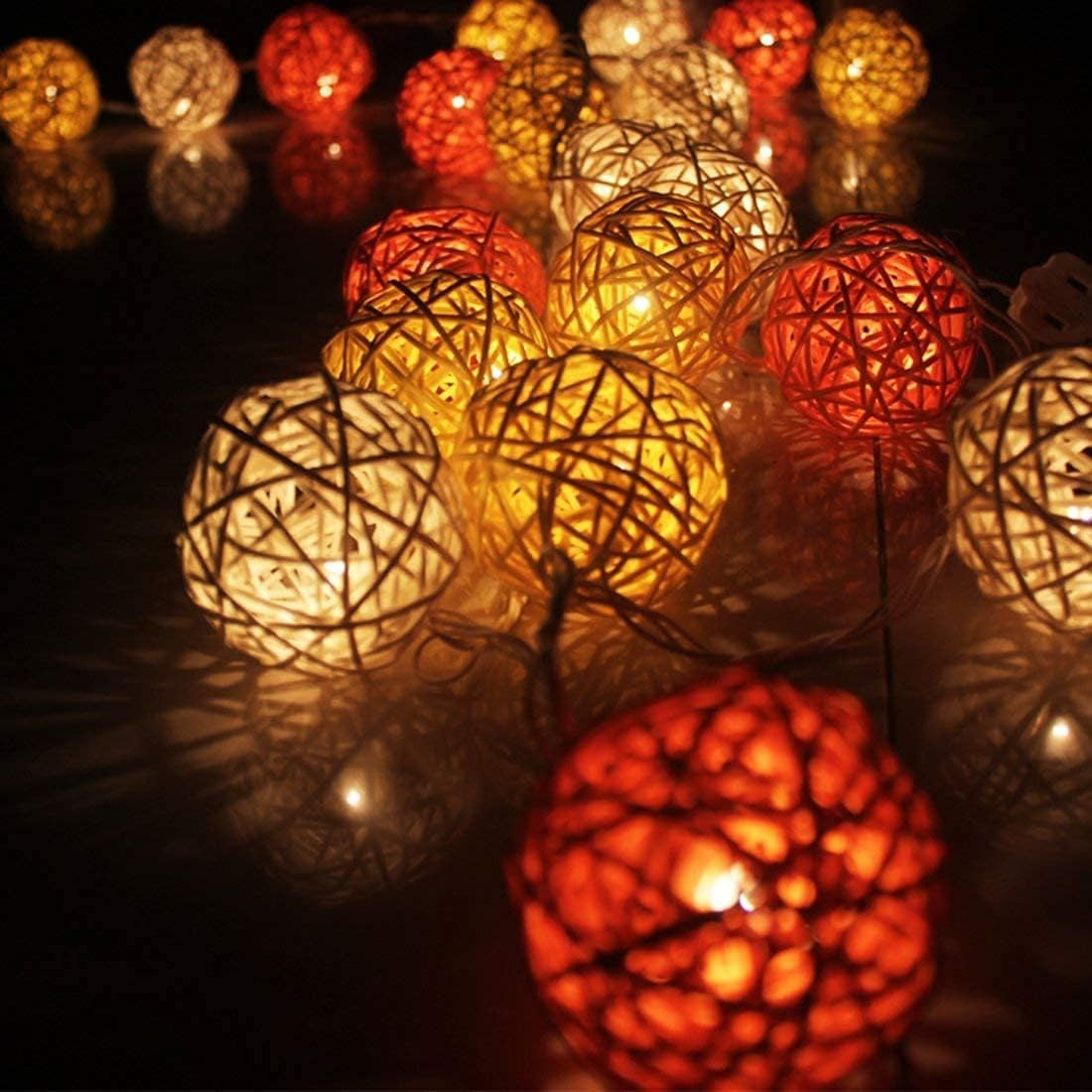 1 Set of Orange n White 5cm Rattan Cane 50 Ball Battery Powered LONG 5m String Lights Christmas Gift Home Wedding Party Bedroom Decoration Table Centrepiece 5