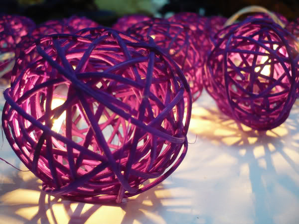 1 Set of 20 LED Cassis Purple 5cm Rattan Cane Ball Battery Powered String Lights Christmas Gift Home Wedding Party Bedroom Decoration Table Centrepiece 6
