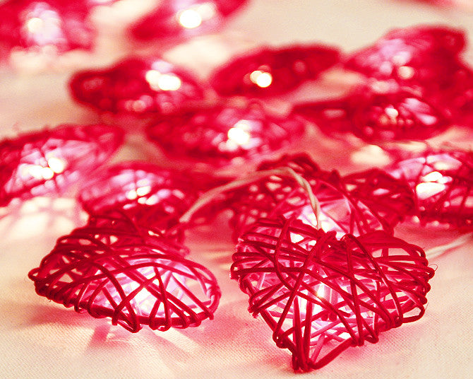 50 Red 3D Hollowed Rattan Heart-Shaped 5M LONG String Fairy Lights, Battery (AA) Indoor & Outdoor Decorations Wedding Valentines Romantic Room Table Lighting 5