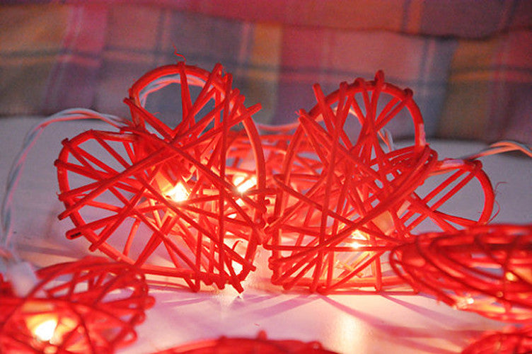 50 Red 3D Hollowed Rattan Heart-Shaped 5M LONG String Fairy Lights, Battery (AA) Indoor & Outdoor Decorations Wedding Valentines Romantic Room Table Lighting 6