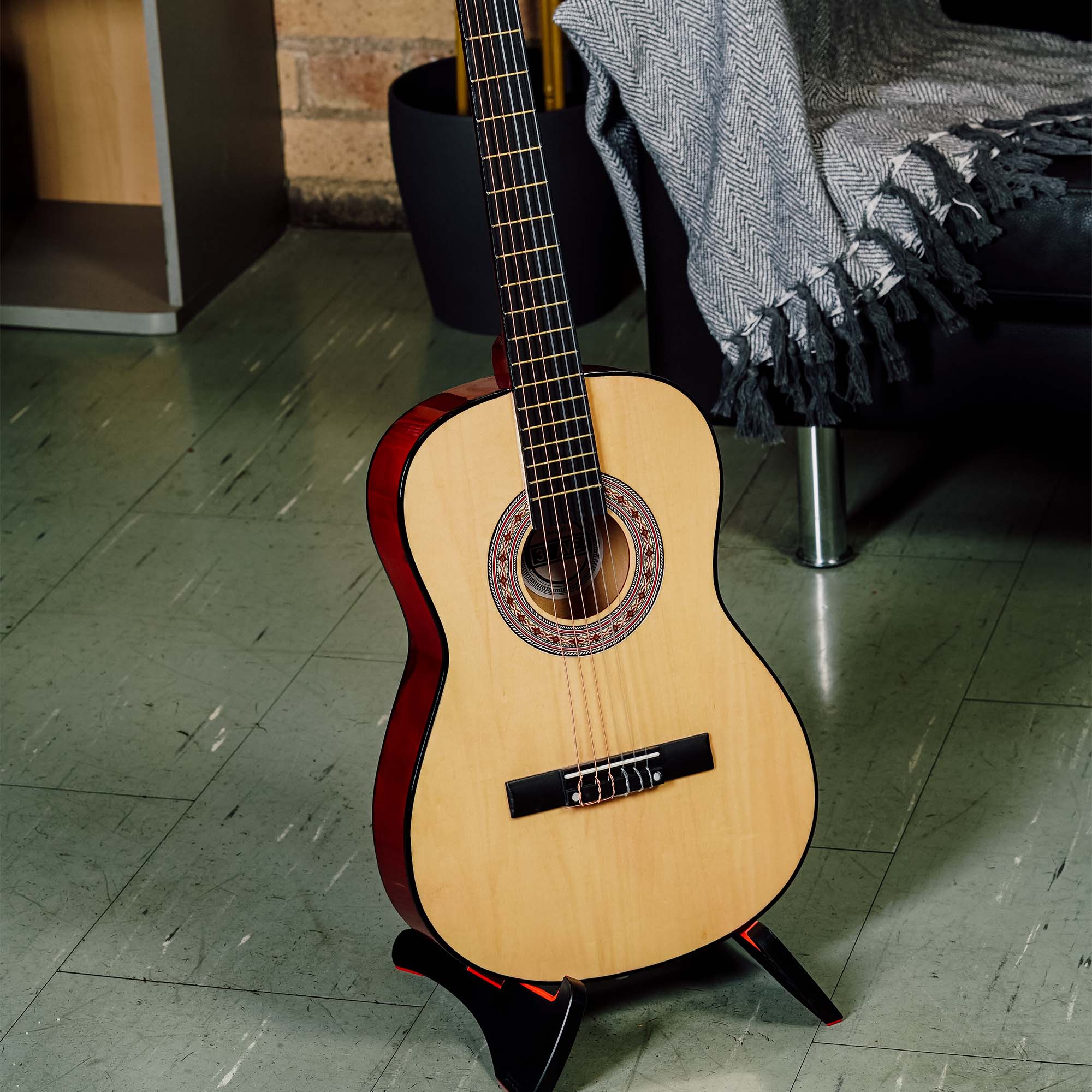 3rd Avenue 3/4 Size Classical Guitar Pack - Natural 3