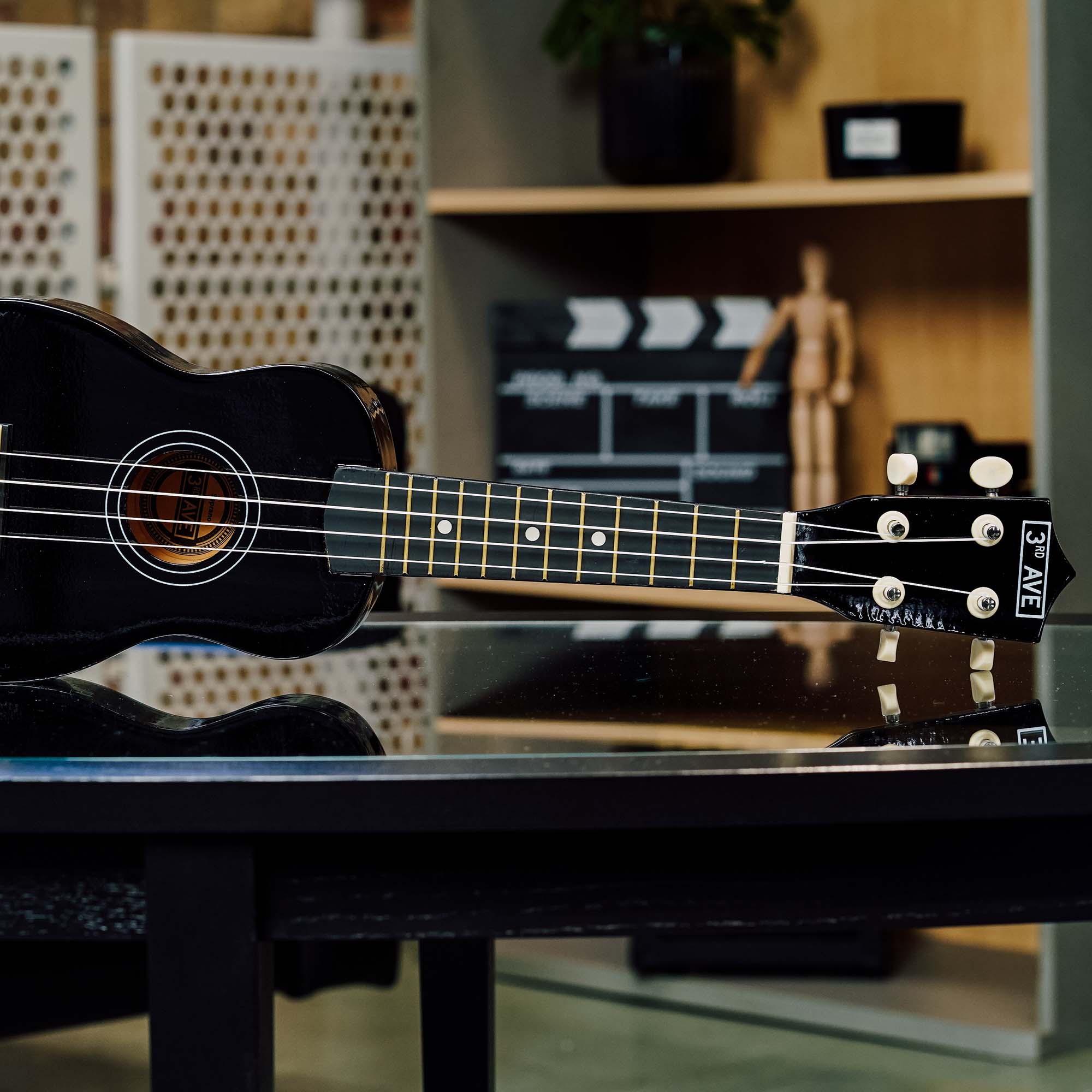3rd Avenue Soprano Ukulele - Black 3