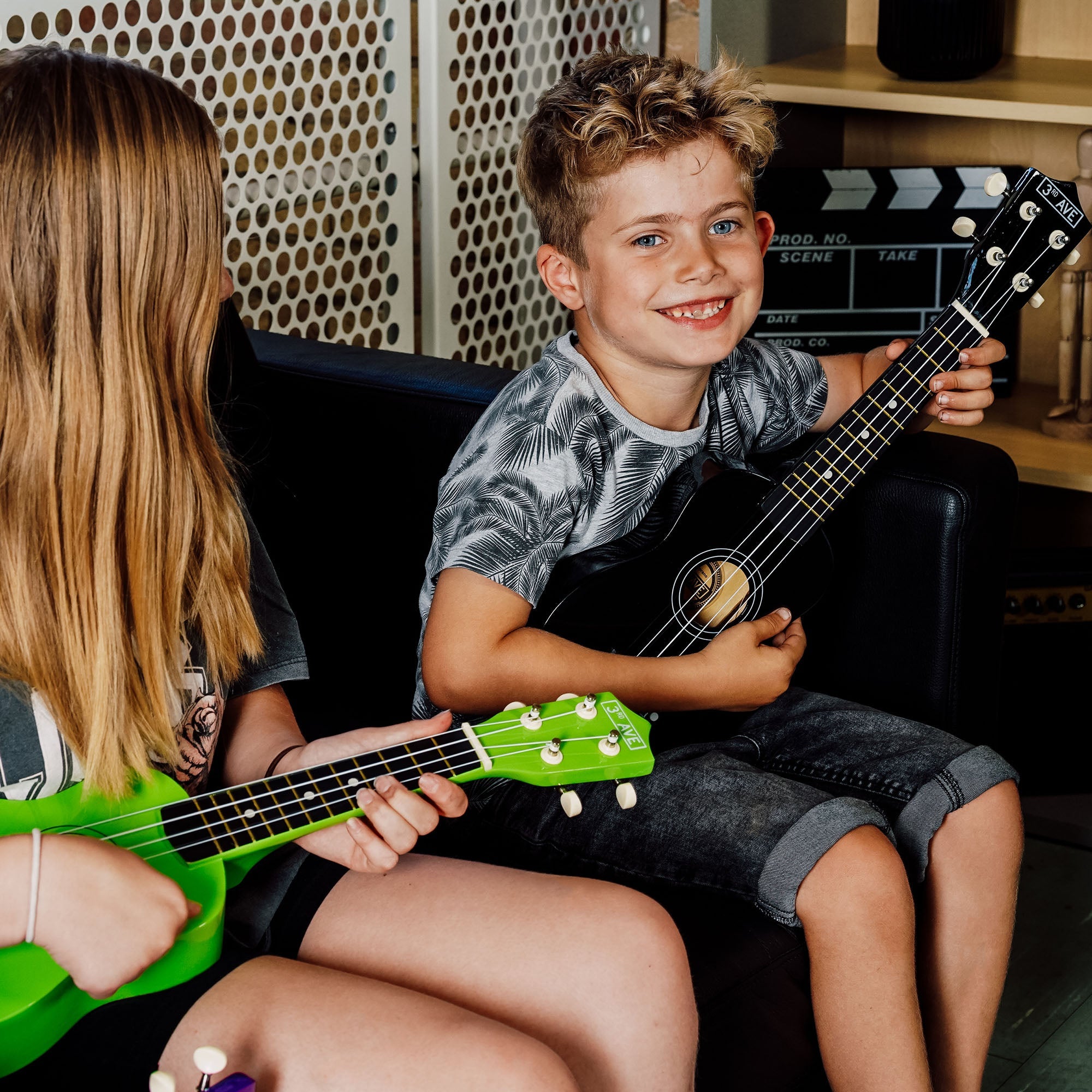 3rd Avenue Soprano Ukulele - Black 6