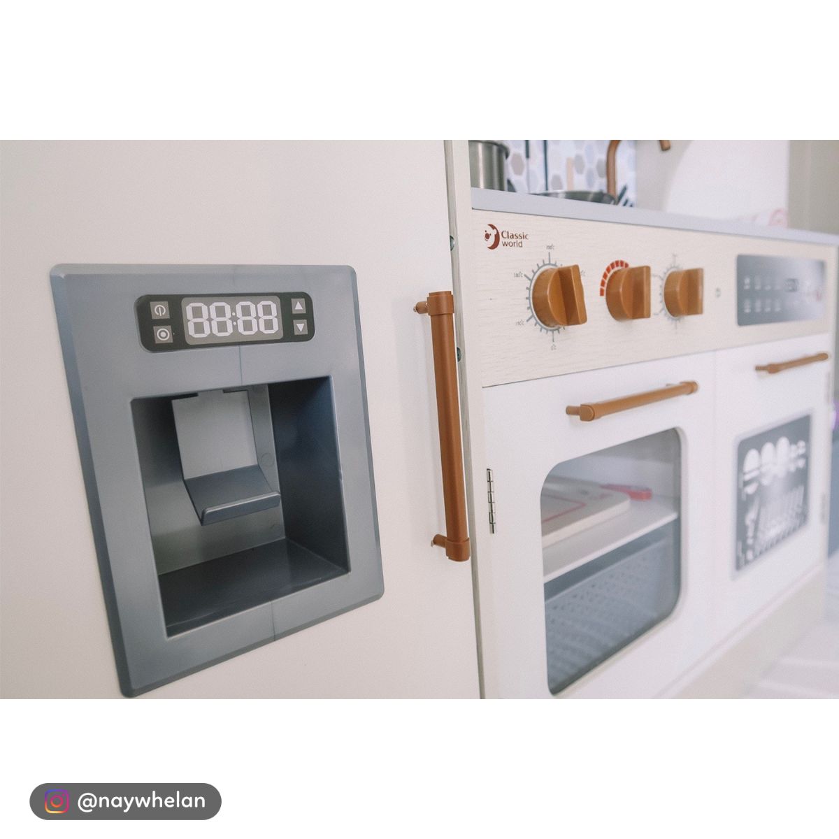 Classic World Superior Kitchen 8