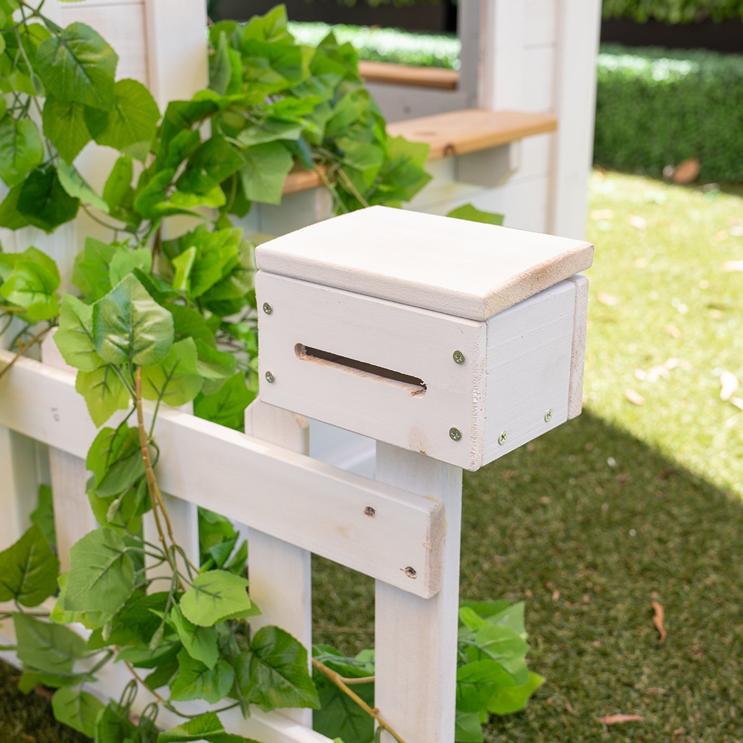 Lifespan Kids Teddy Cubby House in White (V2) with Floor 6