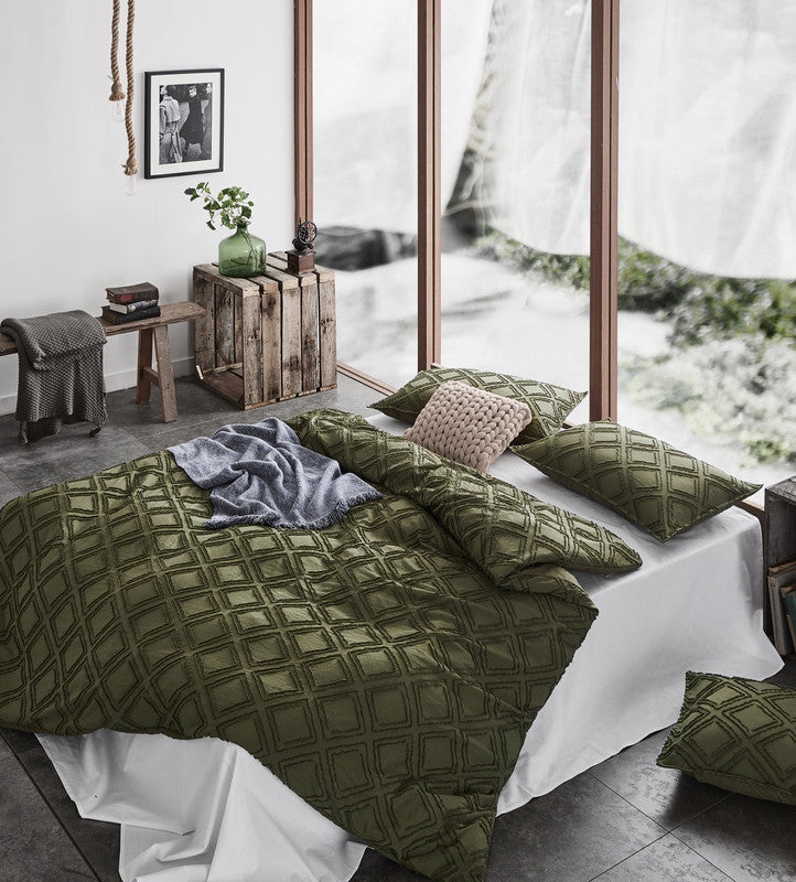 100% Premium Tufted Microfibre Quilt Cover Set - Ultra-Soft, Durable Embroidery Bedding Comforter Set - Machine Washable & Zipper Closure - Khaki Green - Single 3